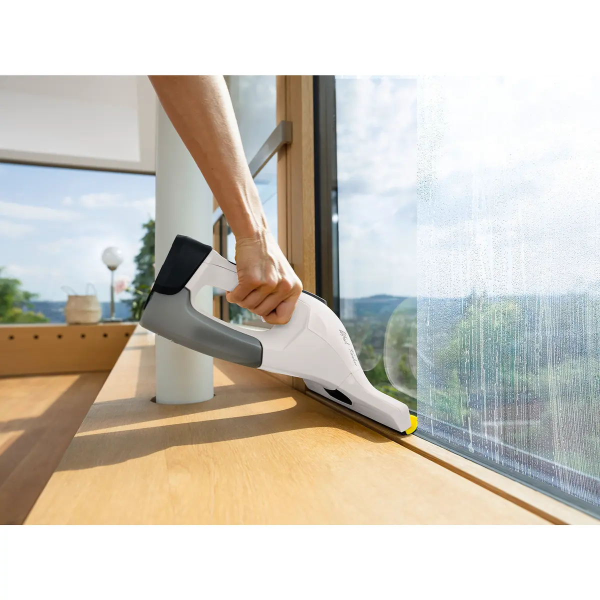 Fenstersauger WV 7 Signature Line mit Reinigungsmittel