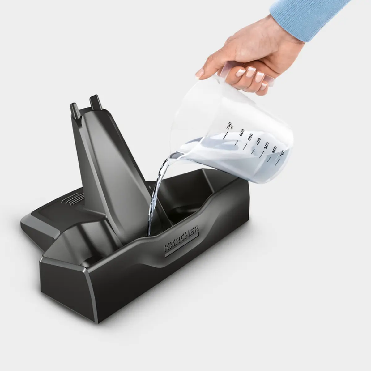 Hartbodenreiniger FC 7 Signature Line inkl. Reinigungsmittel Hartbodenreiniger FC 7 Signature Line inkl. Reinigungsmittel