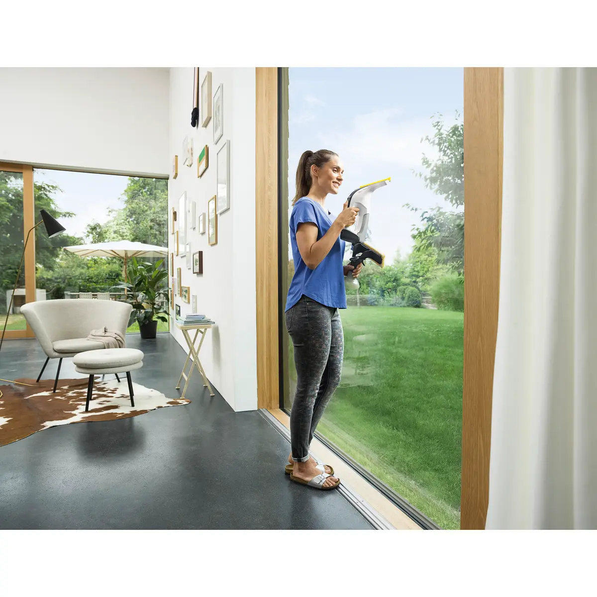Fenstersauger WV 7 Signature Line mit Reinigungsmittel
